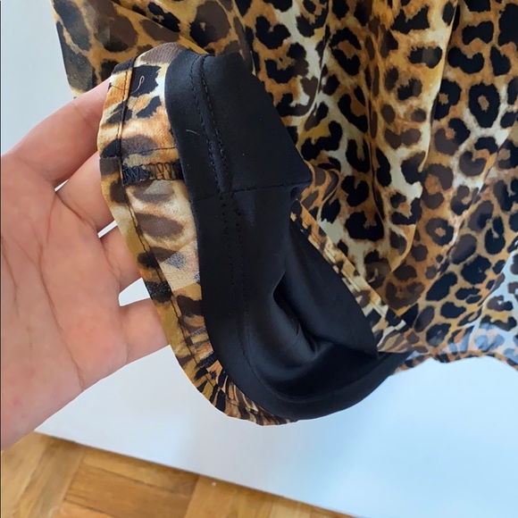 EXPRESS leopard dress - Picture 4 of 4